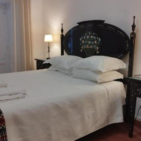 Mont' Sobro Hostel エヴォラ エクステリア 写真